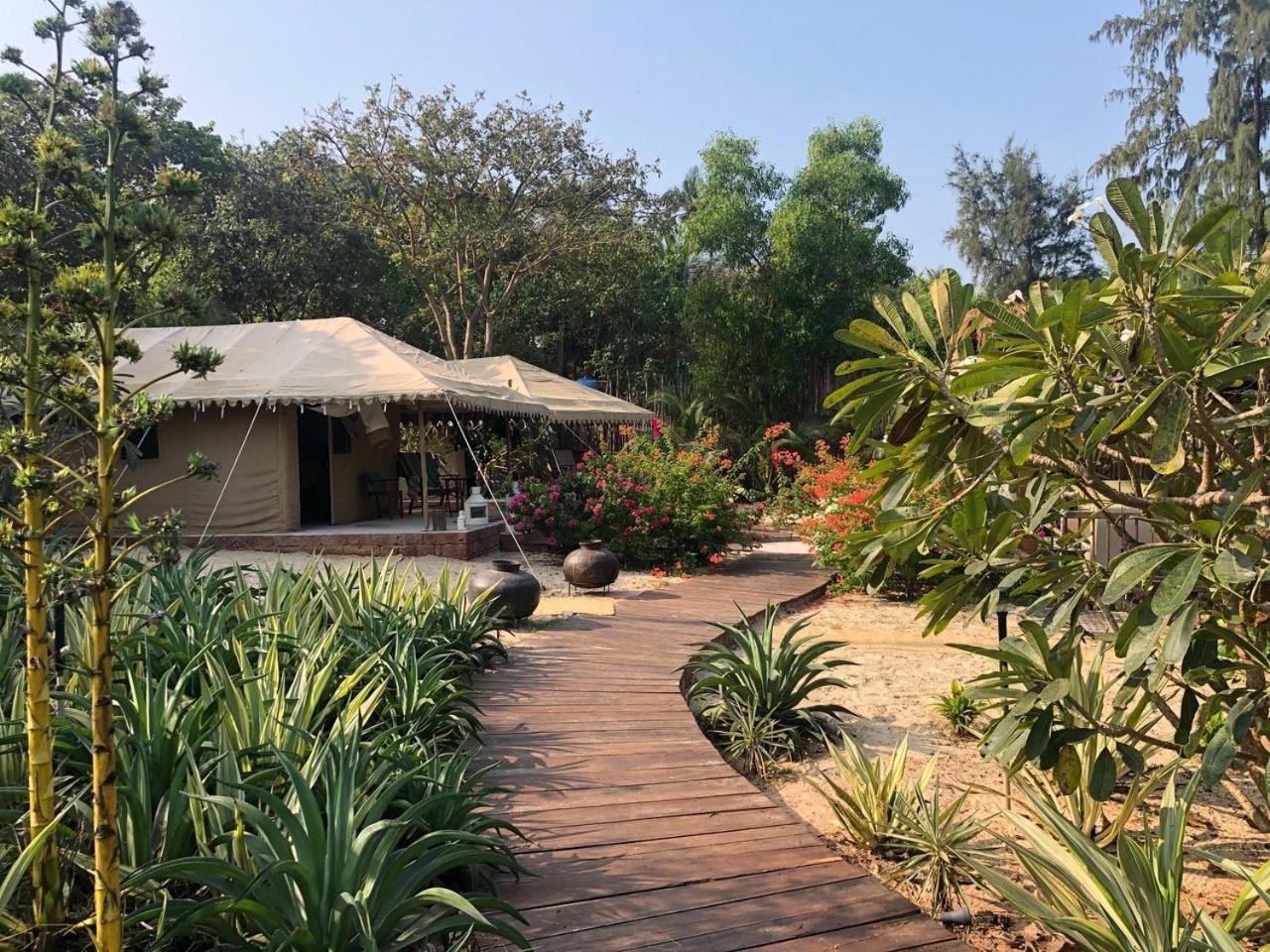 Saffronstays Stella Maris - Luxury Beach Front Villa Near Redi Beach Querim Extérieur photo